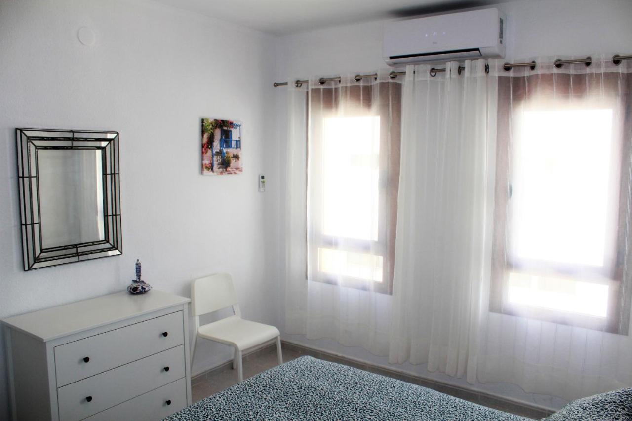 Elizabeth Beach Apartment With Seaviews! Torremolinos Kültér fotó