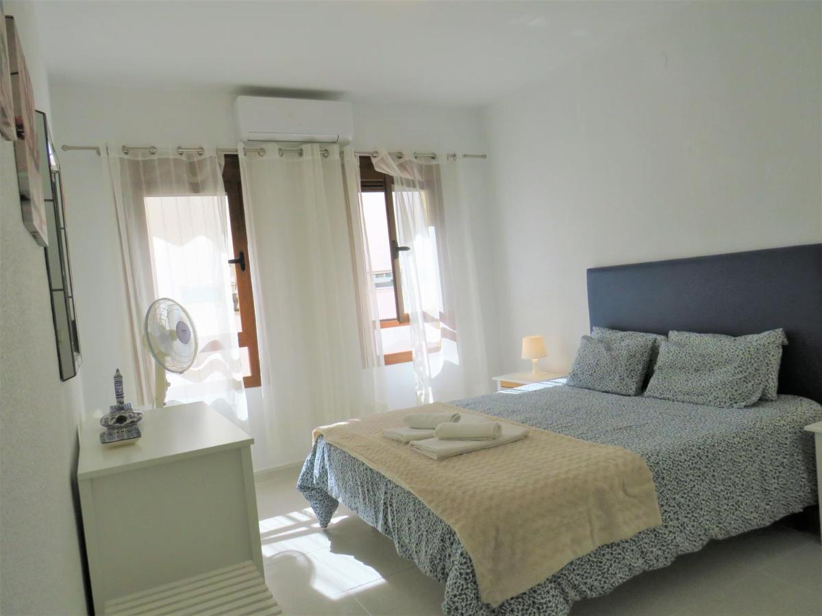 Elizabeth Beach Apartment With Seaviews! Torremolinos Kültér fotó