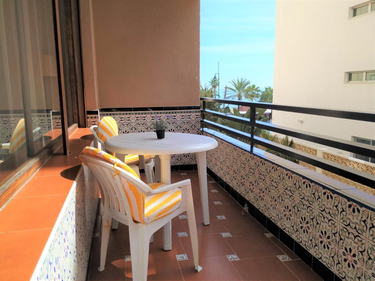 Elizabeth Beach Apartment With Seaviews! Torremolinos Kültér fotó