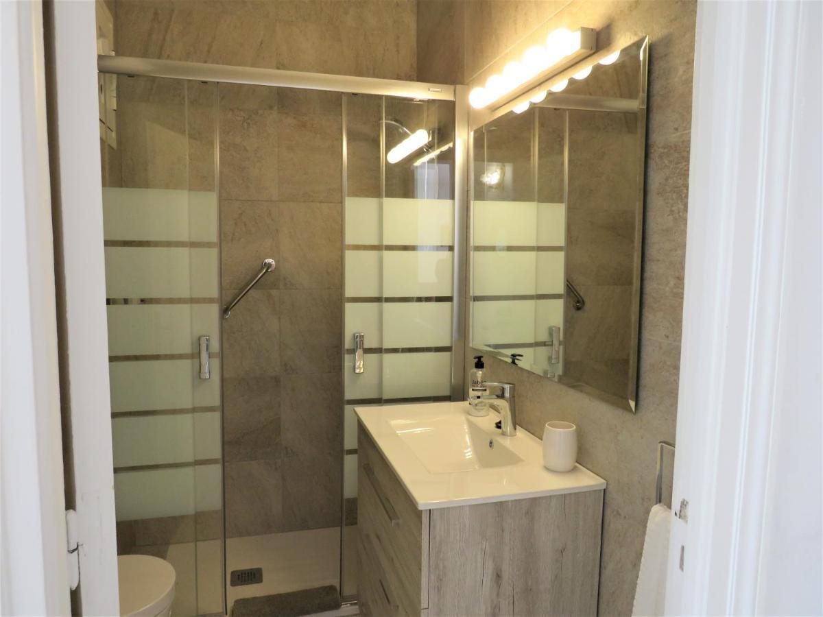 Elizabeth Beach Apartment With Seaviews! Torremolinos Kültér fotó