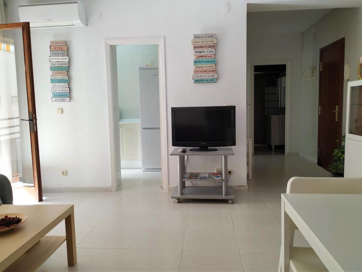 Elizabeth Beach Apartment With Seaviews! Torremolinos Kültér fotó